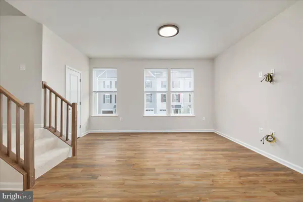 210 MONTEITH DR, Winchester, VA 22601