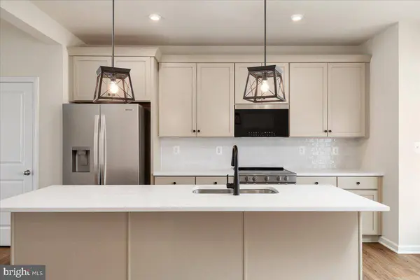 210 MONTEITH DR, Winchester, VA 22601