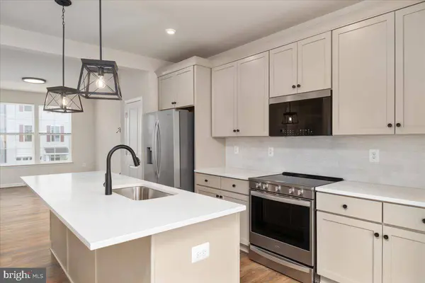 210 MONTEITH DR, Winchester, VA 22601