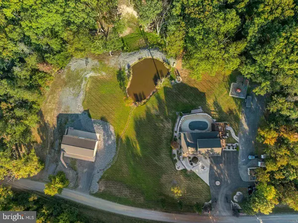 562 LOGGER DR, Gore, VA 22637