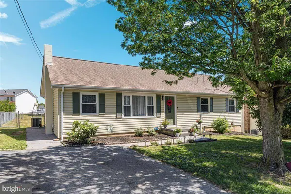 7756 CAROLYN AVE, Middletown, VA 22645