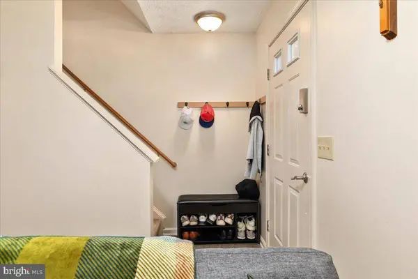 303 SUTTON CT, Winchester, VA 22601