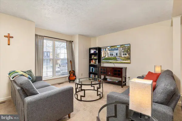 303 SUTTON CT, Winchester, VA 22601