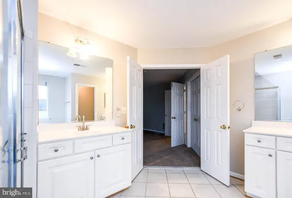 3802 CEDAR DR, Suitland, MD 20746