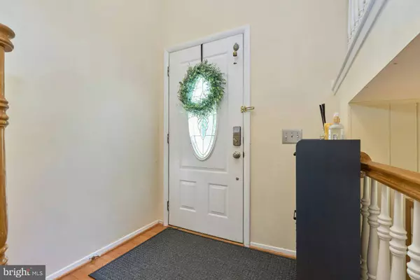 12844 MOUNT ROYAL LN, Fairfax, VA 22033