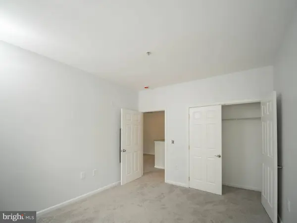 1311 KAREN BLVD #105, Capitol Heights, MD 20743