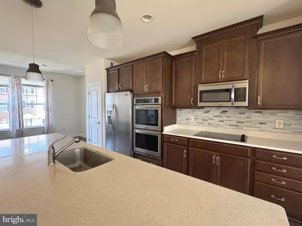 8507 CRAGGAN LN, Manassas, VA 20109