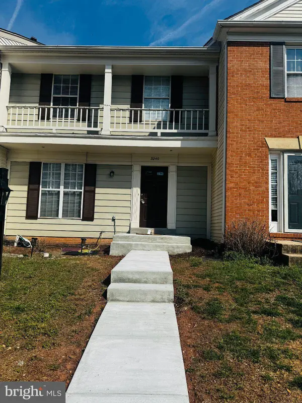 3240 TAYLOE CT, Herndon, VA 20171