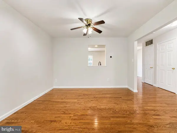 13824 BRIDLINGTON CT, Centreville, VA 20120