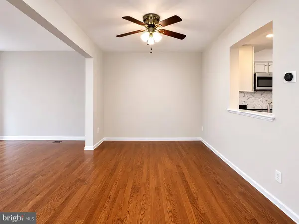 13824 BRIDLINGTON CT, Centreville, VA 20120