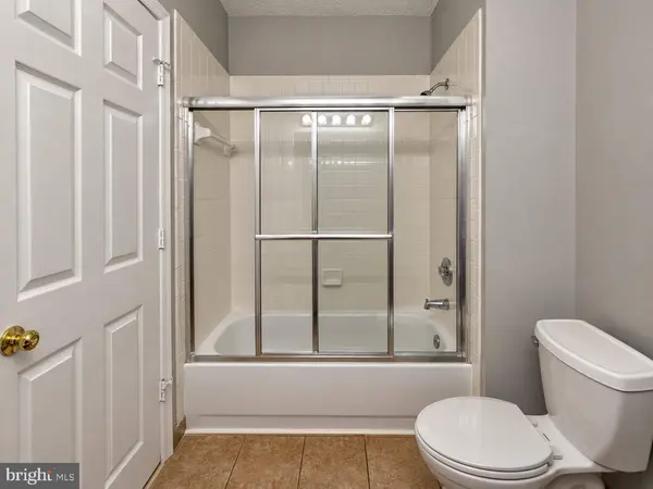 14304 ROSY LN #11, Centreville, VA 20121