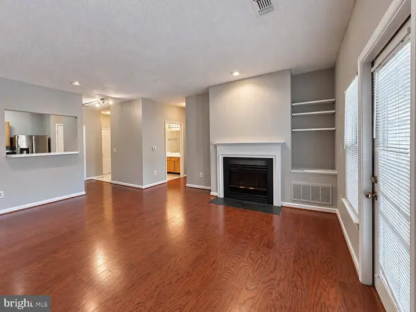 14304 ROSY LN #11, Centreville, VA 20121