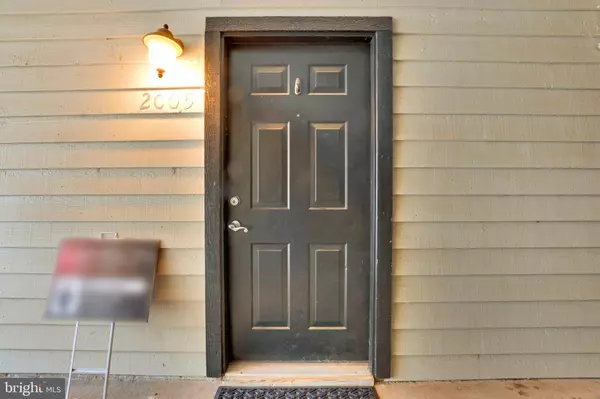 12151 PENDERVIEW LN #2005, Fairfax, VA 22033