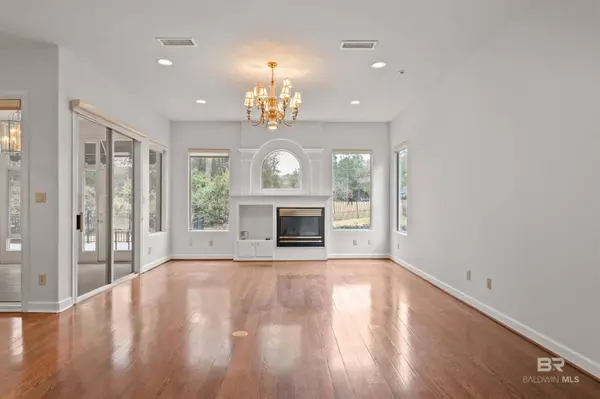 305 Clubhouse Drive, Fairhope, AL 36532