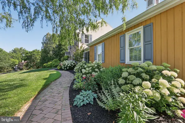 1118 DORSET DR, West Chester, PA 19382