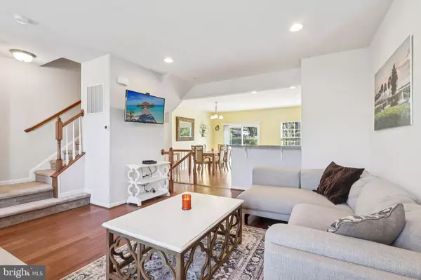 103 SIMMONS ALY, Phoenixville, PA 19460