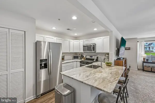 203 FLAGSTONE RD #6, Chester Springs, PA 19425