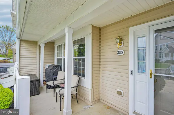 203 FLAGSTONE RD #6, Chester Springs, PA 19425