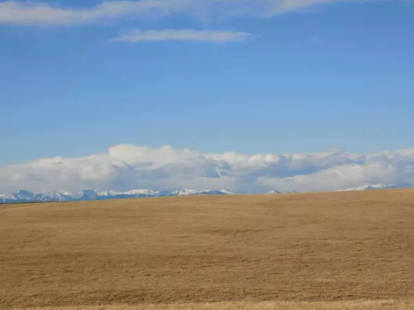 RR22 Symon's Valley Road, Rural Rocky View County, AB T0M 0S0