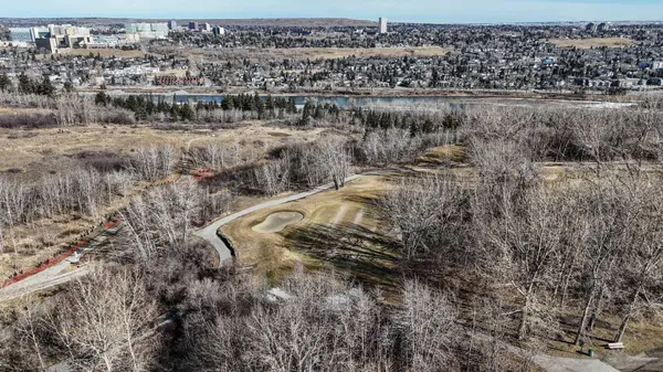 10 Hemlock CRES SW #208, Calgary, AB T3C 2Z1