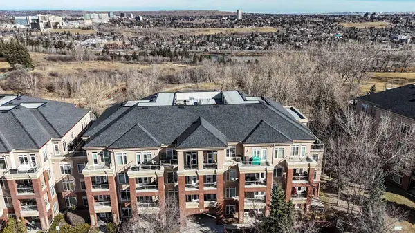 10 Hemlock CRES SW #208, Calgary, AB T3C 2Z1