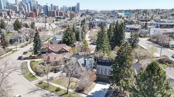 1616 Summer ST SW, Calgary, AB T3C2J6