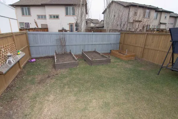 754 Luxstone Gate SW, Airdrie, AB T4B 0H3