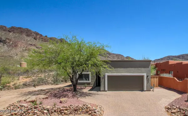 6056 W 10 Star Drive, Tucson, AZ 85713