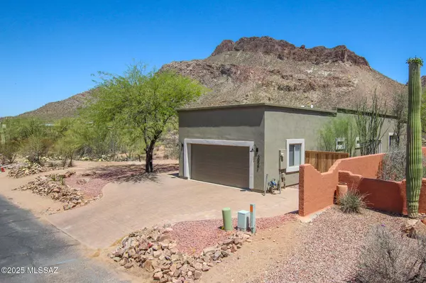 6056 W 10 Star Drive, Tucson, AZ 85713