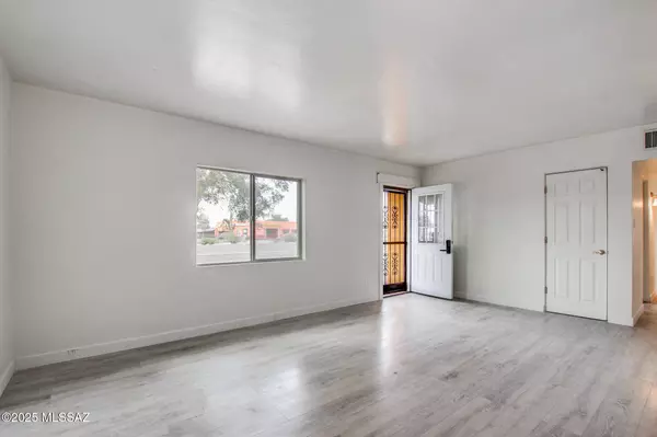 5972 E 22nd Street, Tucson, AZ 85711