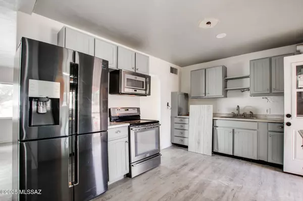 5972 E 22nd Street, Tucson, AZ 85711