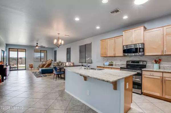 6537 W Sugar Pine Trail, Tucson, AZ 85743