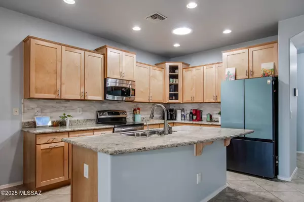 6537 W Sugar Pine Trail, Tucson, AZ 85743