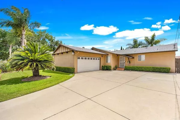 965 N Beech ST, Escondido, CA 92026