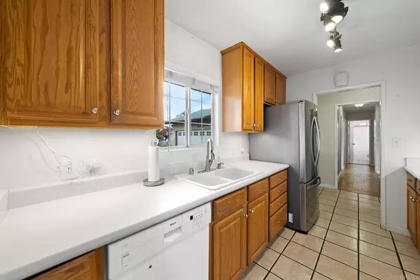 965 N Beech ST, Escondido, CA 92026