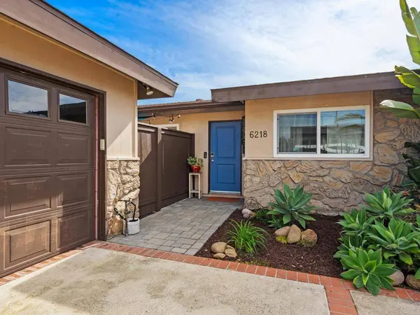 6218 Snowbond ST, San Diego, CA 92120