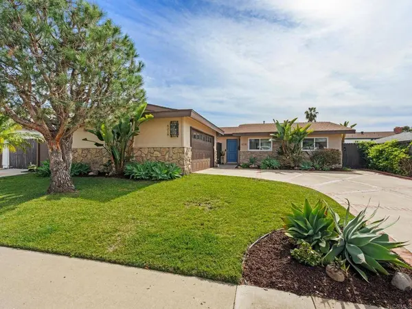 6218 Snowbond ST, San Diego, CA 92120