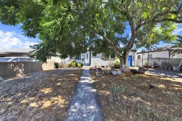 7008 Hybeth DR, La Mesa, CA 91941