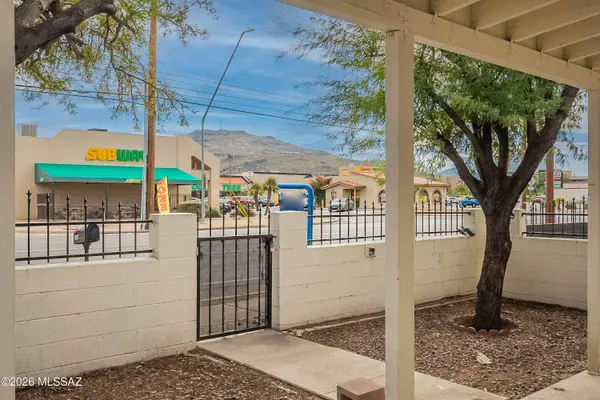 1466 W Saint Marys Road, Tucson, AZ 85745