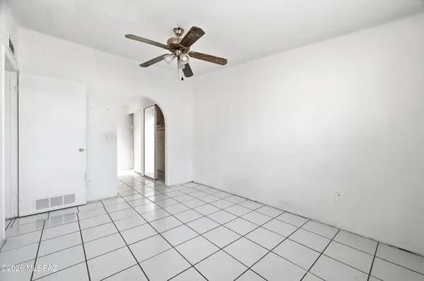 325 W Santa Paula St, Tucson, AZ 85706