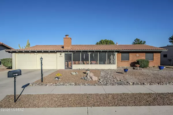 1232 N Paseo Del Cervato, Green Valley, AZ 85614