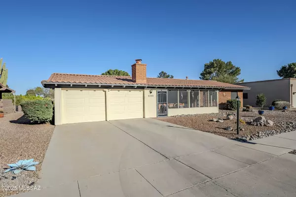 1232 N Paseo Del Cervato, Green Valley, AZ 85614