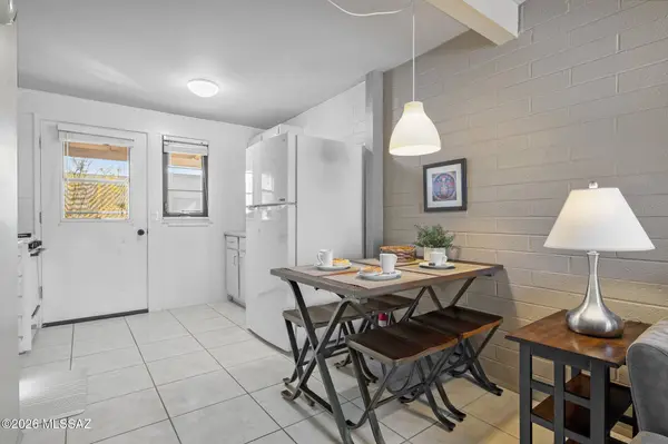 261 S Paseo Tierra, Green Valley, AZ 85614