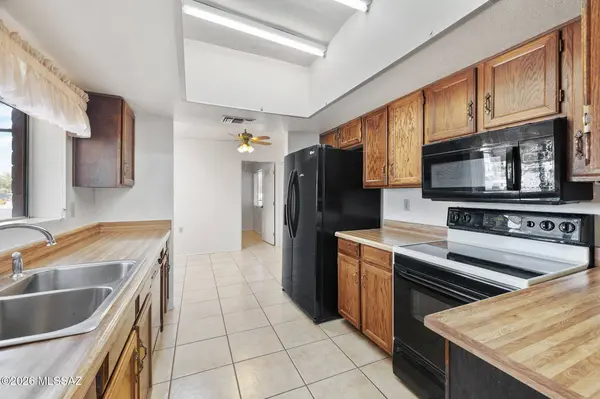 413 W San Ignacio, Green Valley, AZ 85614