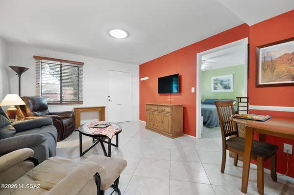 482 S Paseo Pena #B, Green Valley, AZ 85614