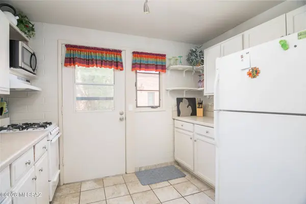 233 S Paseo Tierra #D, Green Valley, AZ 85614