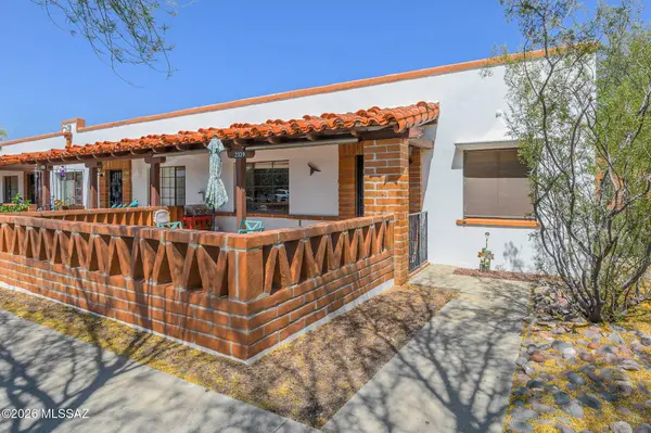 233 S Paseo Tierra #D, Green Valley, AZ 85614