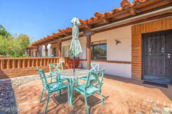 233 S Paseo Tierra #D, Green Valley, AZ 85614