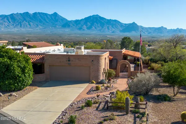 937 W Desert Hills Dr, Green Valley, AZ 85622