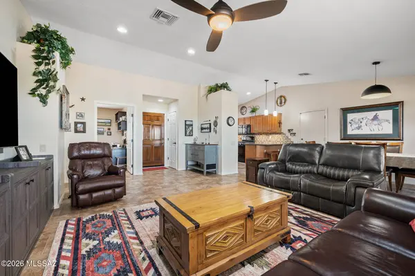 1704 W Vista Ridge Dr, Green Valley, AZ 85622